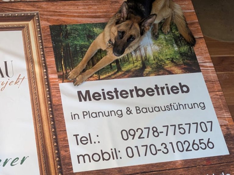 HT Scherer Bauprojekt Werbebild - großes Bauunternehmen macht von der Planung bis zur schlüsselfertigen Herstellung der Häuser alles selbst